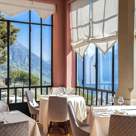 Boutique Hotel Villa Sostaga Gargnano Exterior photo