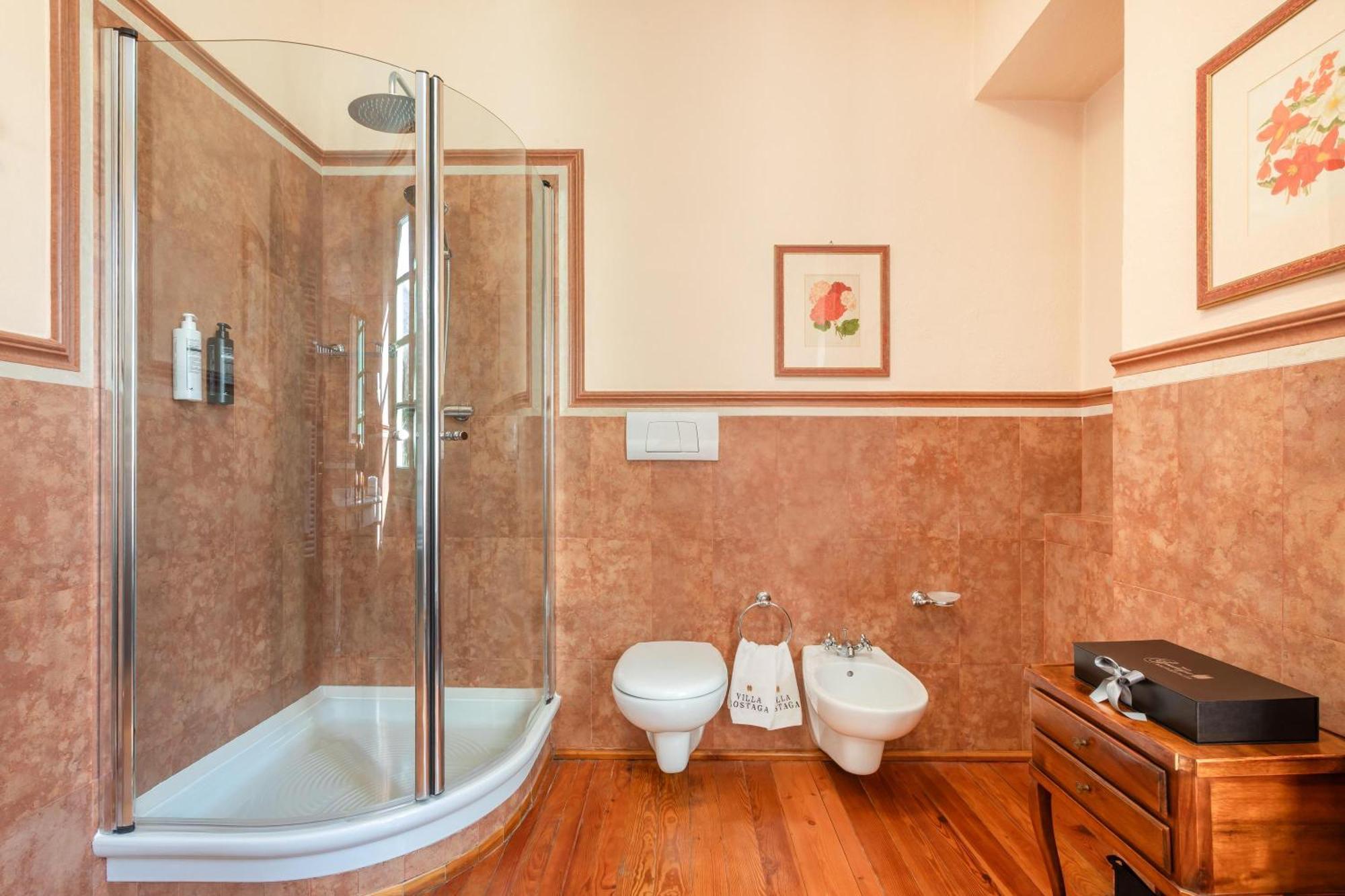 Boutique Hotel Villa Sostaga Gargnano Exterior photo